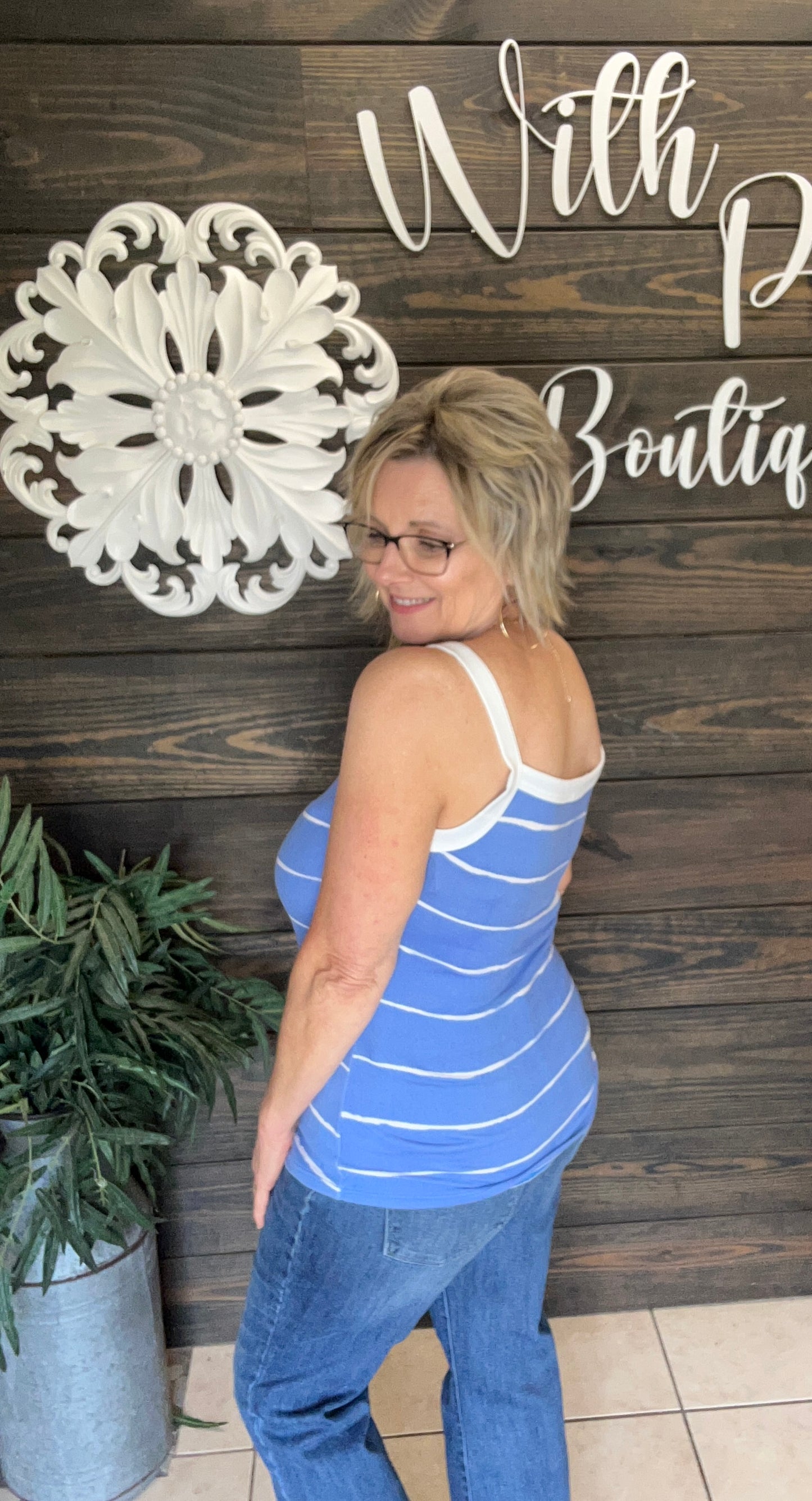 Get ready for summer with our Blue Stripe Tank Top! Made with super soft material, this tank top is perfect for any warm weather occasion. The classic blue stripes add a timeless touch to any outfit. Stay cool and comfortable in style!
Fits true to size/Perfect with white, denim & more. Layer or wear alone!
95% Polyester/5%Spandex