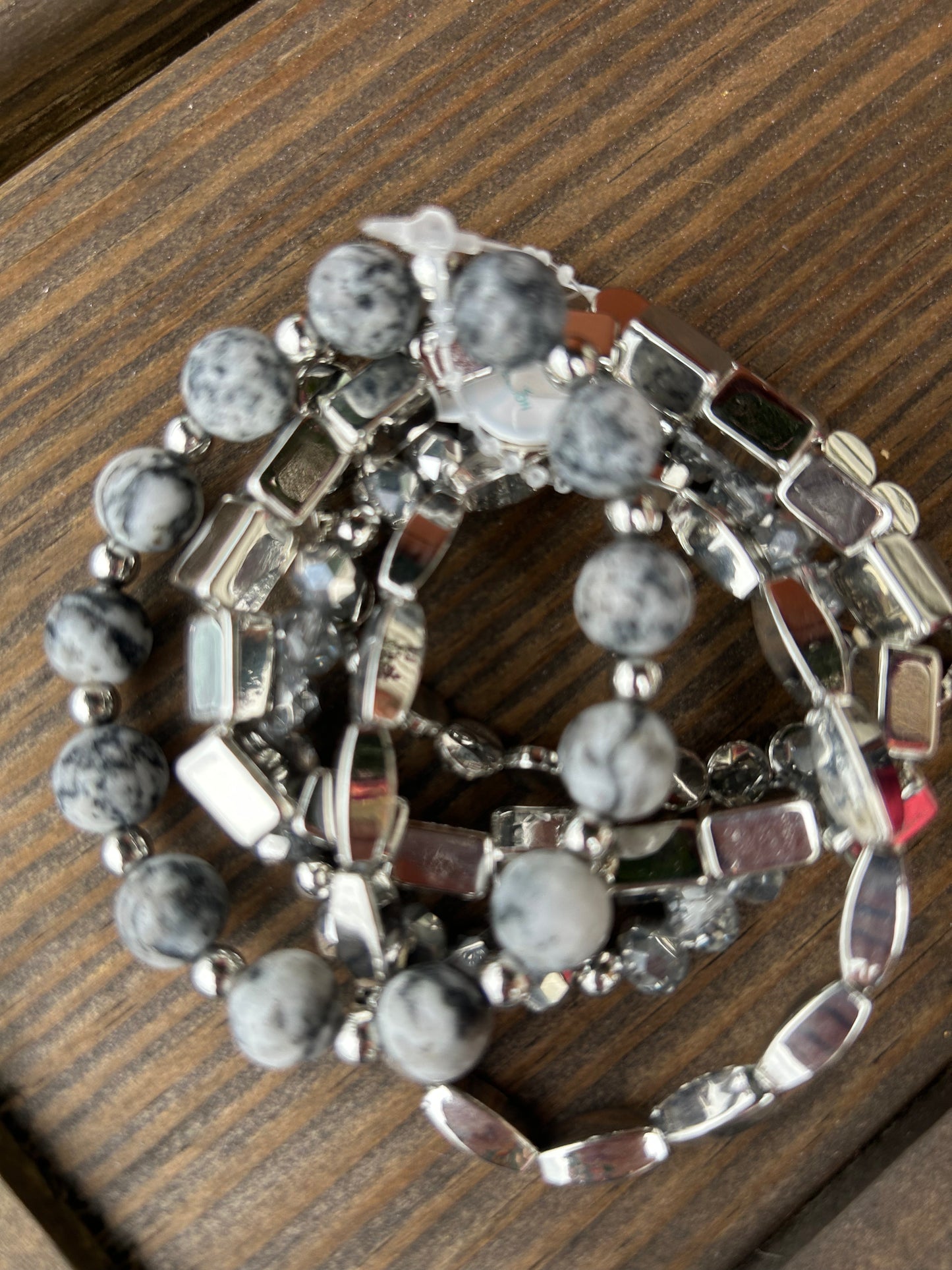 gray marbled, silver metal, clear beaded stretch bracelet