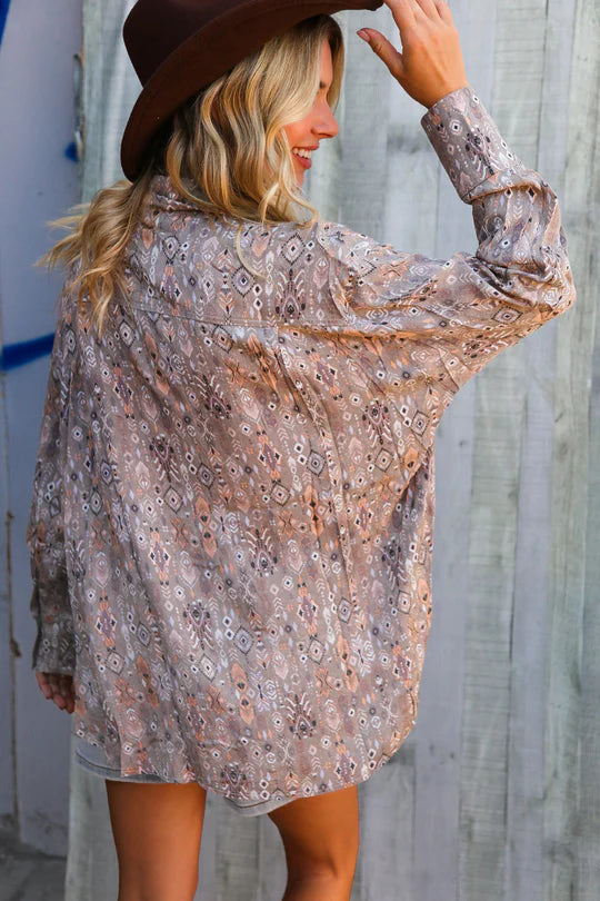 Introducing our Tribal Button-Down Blouse, featuring soft earth tones of taupe, sunset, and subtle hints of plum, that lend it to so many paring options. Its relaxed fit and classic tribal print make it perfect to wear alone or layer for endless outfit possibilities. Whether you’re dressing up or keeping it casual, this versatile piece adds a unique laid-back vibe to any look.
100% Rayon/Fits relaxed/Most will size down 1