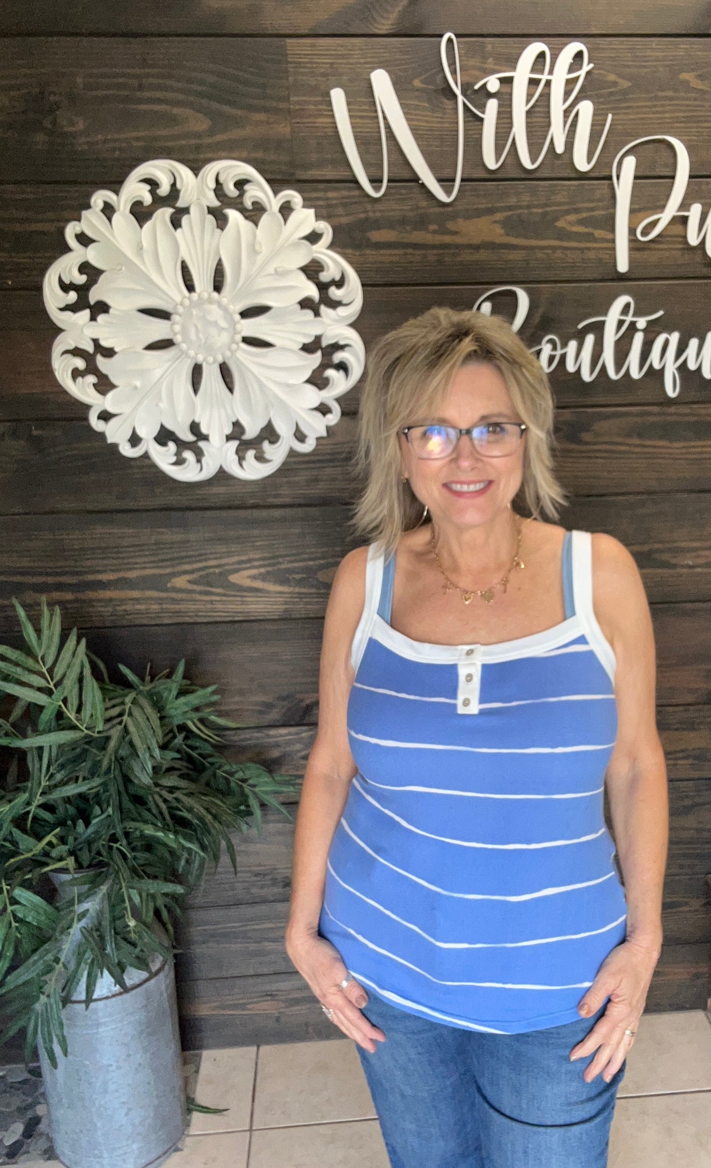 Get ready for summer with our Blue Stripe Tank Top! Made with super soft material, this tank top is perfect for any warm weather occasion. The classic blue stripes add a timeless touch to any outfit. Stay cool and comfortable in style!
Fits true to size/Perfect with white, denim & more. Layer or wear alone!
95% Polyester/5%Spandex