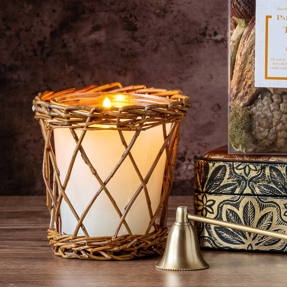 Tobacco Leaf Park Hill Willow Candle - With Purpose Boutique