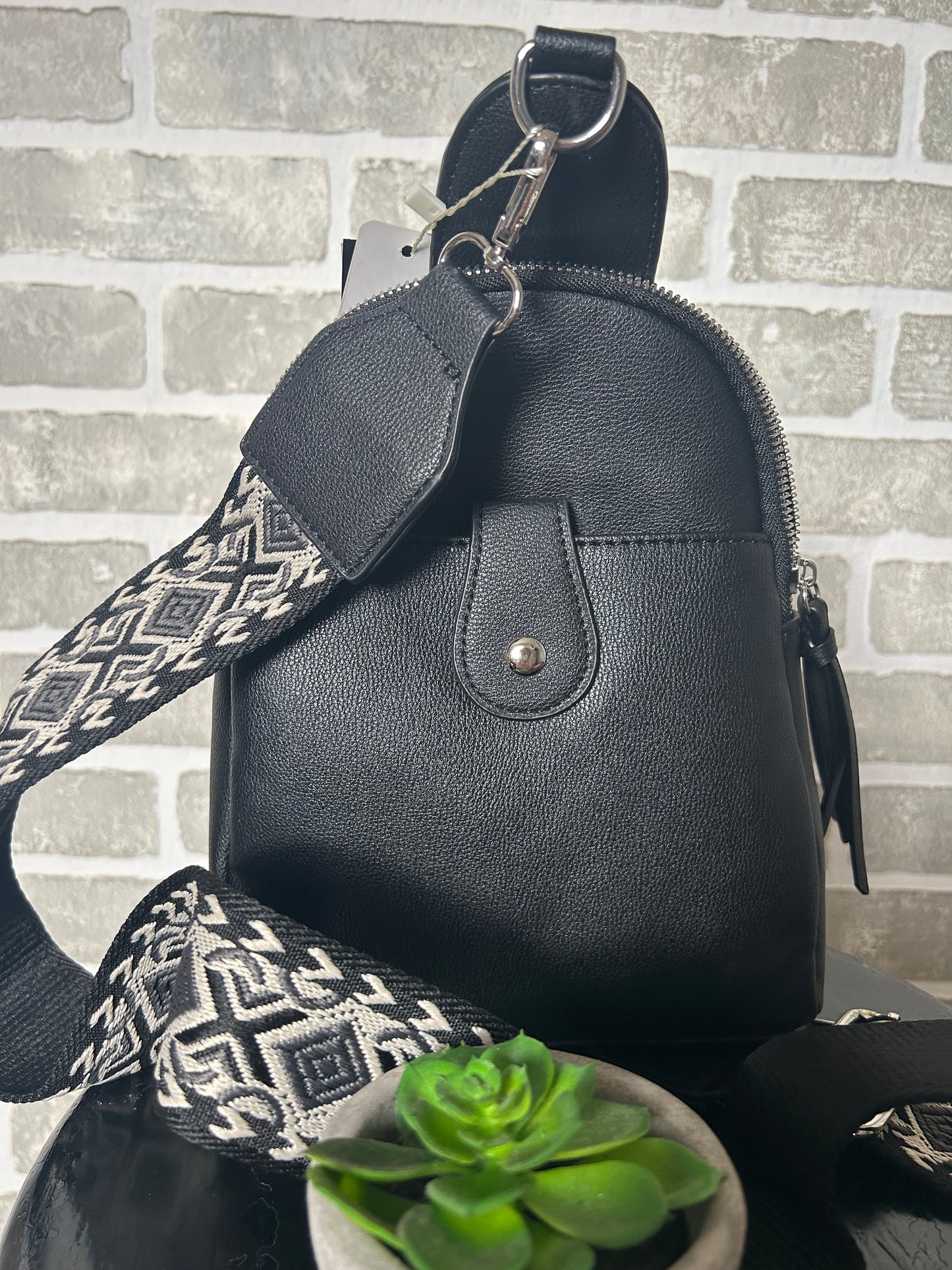 Perfect Fit Crossbody