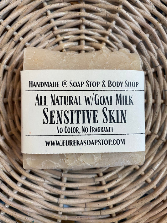 Arkansas hand poured Sensitive Skin(natural with goat milk) - With Purpose Boutique