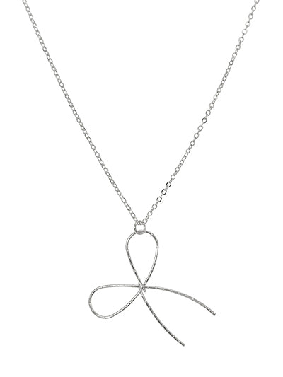 This delicate bow necklace features intricately textured detail, adding an elegant touch to any outfit. Its simplicity makes it both trendy and stylish, while its timeless beauty will leave you feeling effortlessly chic. A must-have accessory for anyone who wants to make a quiet, yet beautiful statement.

-Size: 1.1x1.3in- Length: 16+3 inch
