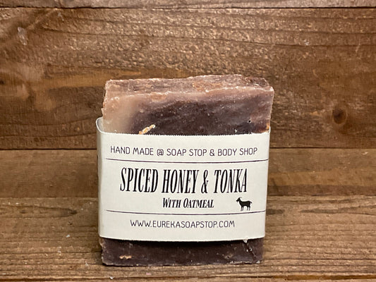 Arkansas hand poured Spiced Honey & Tonka soap