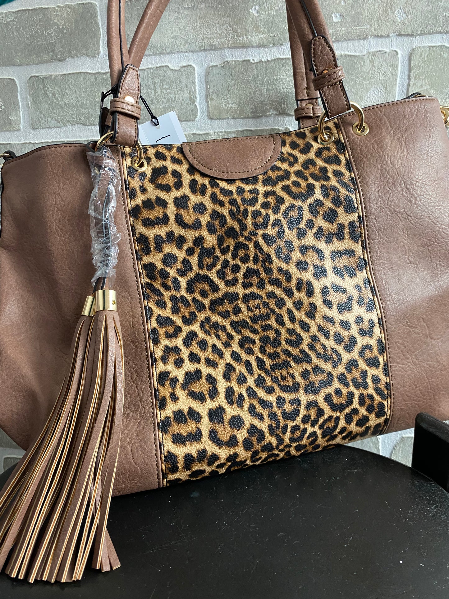 Leopard with mocha handbag
